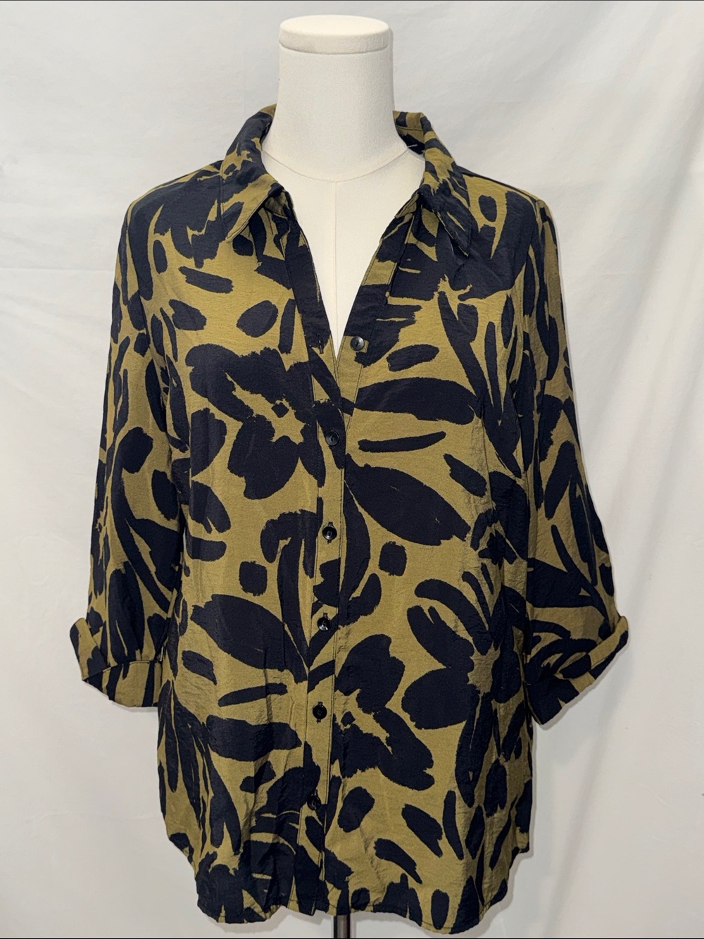 Sara Michelle Olive & Black Floral Blouse